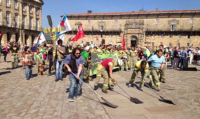 2016 09 23 MarchaSeagaOfrendaFloralSantiago06.jpg